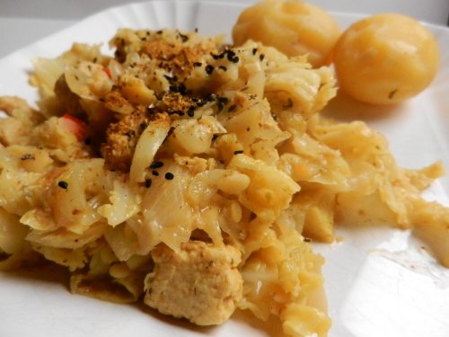 Wirsing-Curry-Pfanne, vegetarisch | Hochgeladen von: maeuseturm