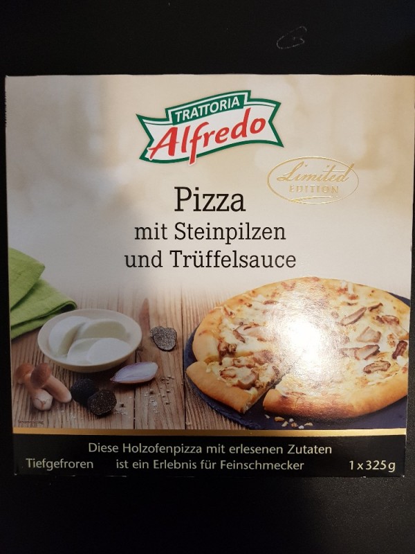 Pizza mit Steinpilzen und Trüffelsauce, limited edition von krap | Hochgeladen von: krapfen