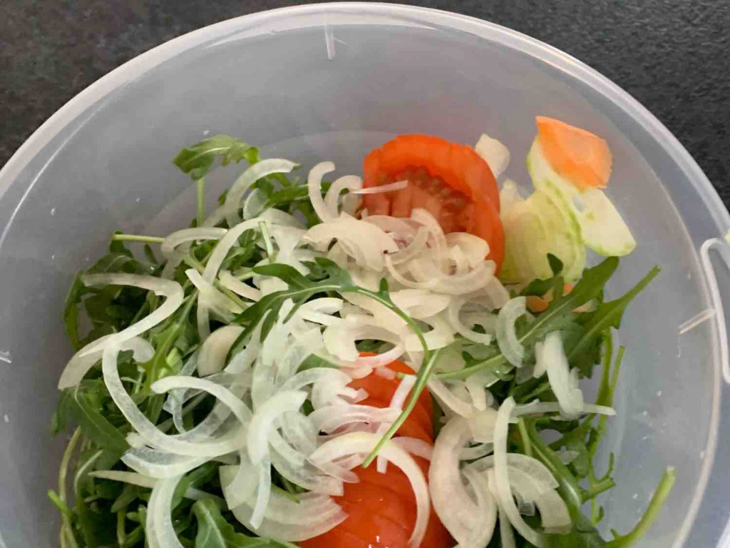 gemischter Salat mit Essig/Öl Dressing, herzhaft von Erika | Hochgeladen von: Erika