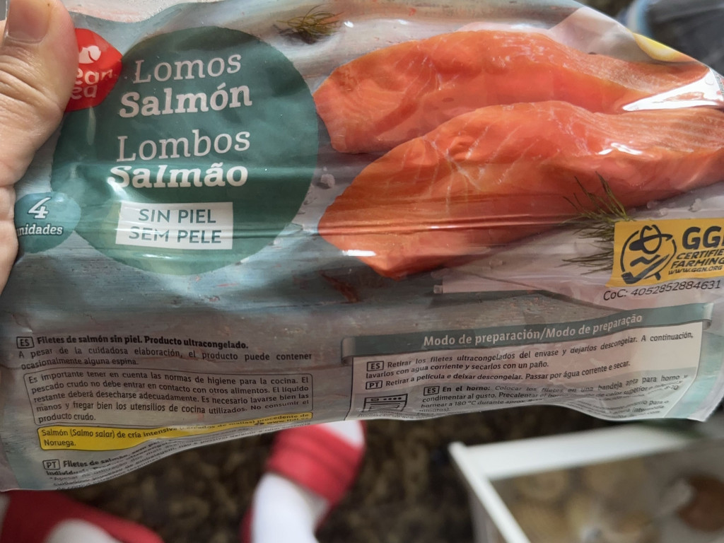 Lachs von daniverdarii | Hochgeladen von: daniverdarii Lachs von daniverdarii | Hochgeladen von: daniverdarii