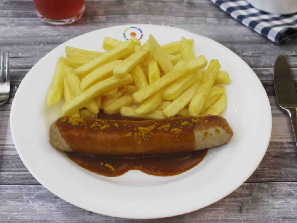 Currywurst mit Currysauce und Pommes frites Mensa Vaihingen, 506 | Hochgeladen von: JLI