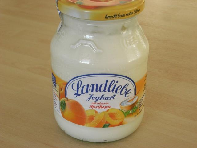 Joghurt (im Glas), mit erlesenen Aprikosen | Hochgeladen von: Teecreme