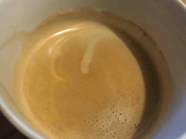 Kaffee Nespresso mit Milch 2.5% von schnufftel78 | Hochgeladen von: schnufftel78