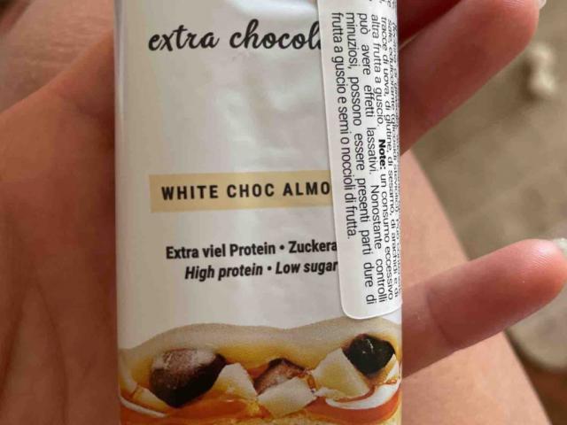 Foodspring Protein bar extra chocolate, white choc almond von ml | Hochgeladen von: mlaurin88210