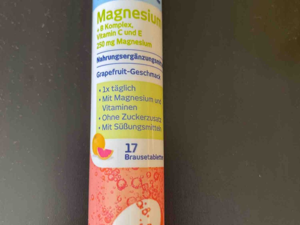 Magnesium, + B Komplex, Vitamin C und E von LuminousFish | Hochgeladen von: LuminousFish