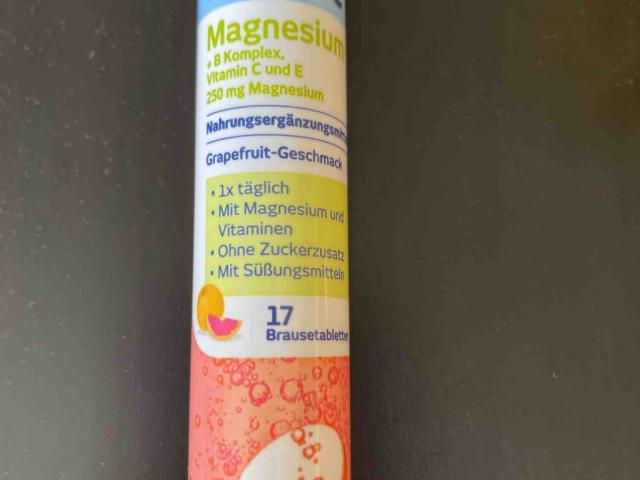 Magnesium, + B Komplex, Vitamin C und E von LuminousFish | Hochgeladen von: LuminousFish