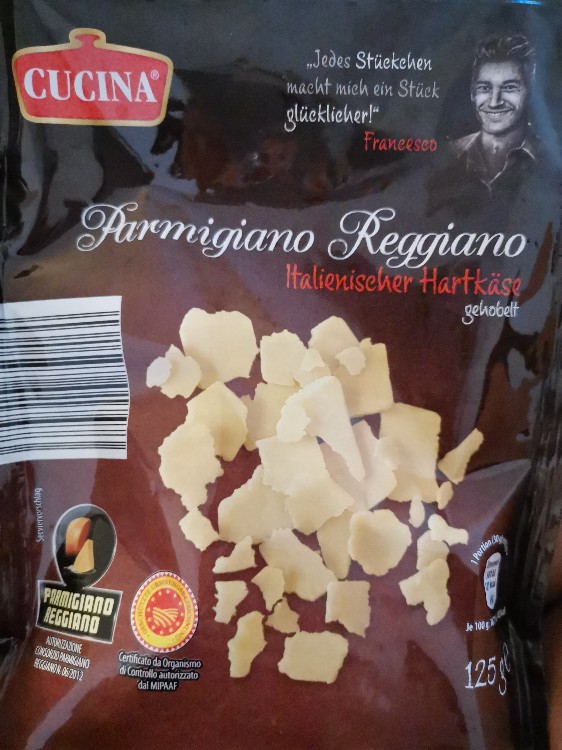 Parmigiano Reggiano, Italienischer Hartkäse gehobelt von Kathari | Hochgeladen von: Katharina1503