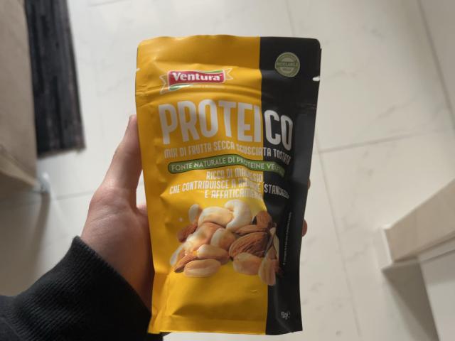 Hochgeladen von: georgedroyd Hochgeladen von: georgedroyd