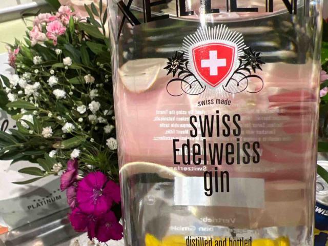 Xellent, Swiss Edelweiss Gin von Synni777 | Hochgeladen von: Synni777