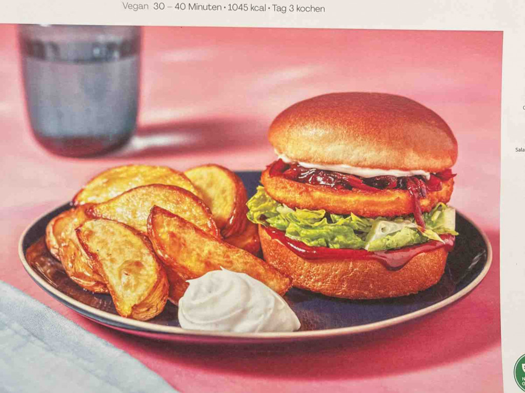 Veganer Crispy Chickimicki Burger mit Trüffelmayo, BBQ-Zwiebeln  | Hochgeladen von: AlinaHoff