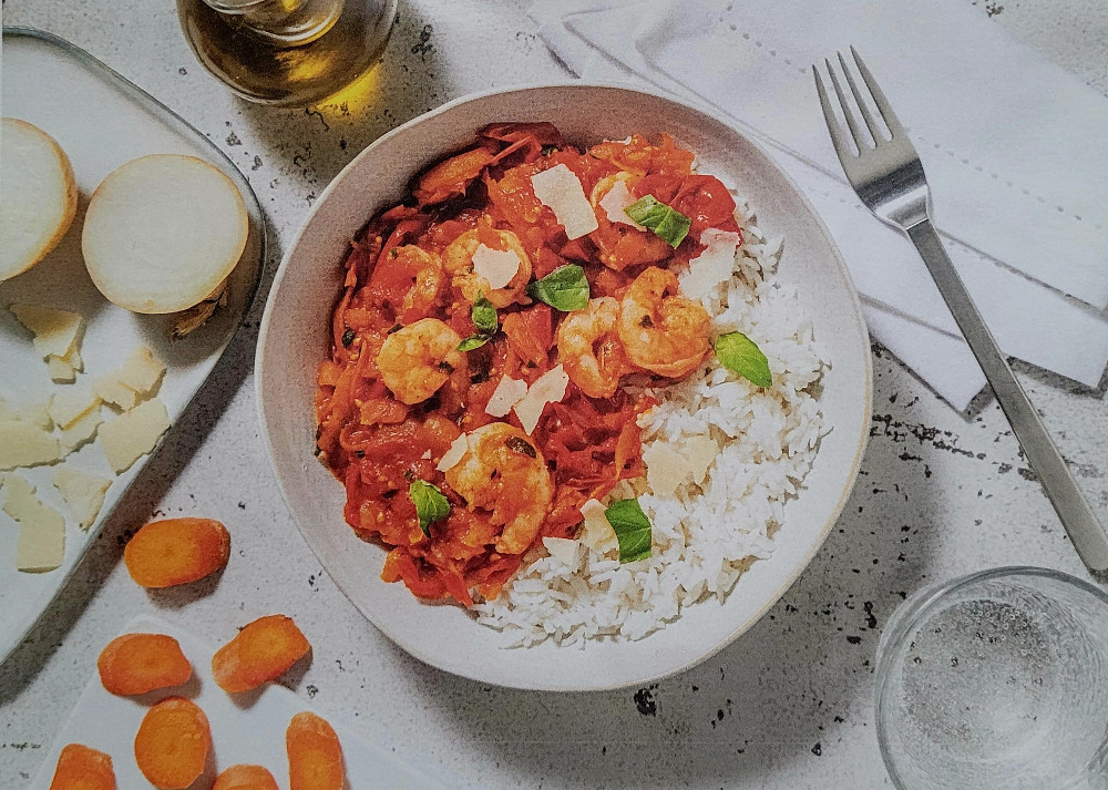 Shrimps Diavolo, in Kirschtomatensoße auf Basmatireis von Simple | Hochgeladen von: Simple Man