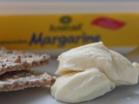 Margarine mit raps- und Walnussöl | Hochgeladen von: JuliFisch