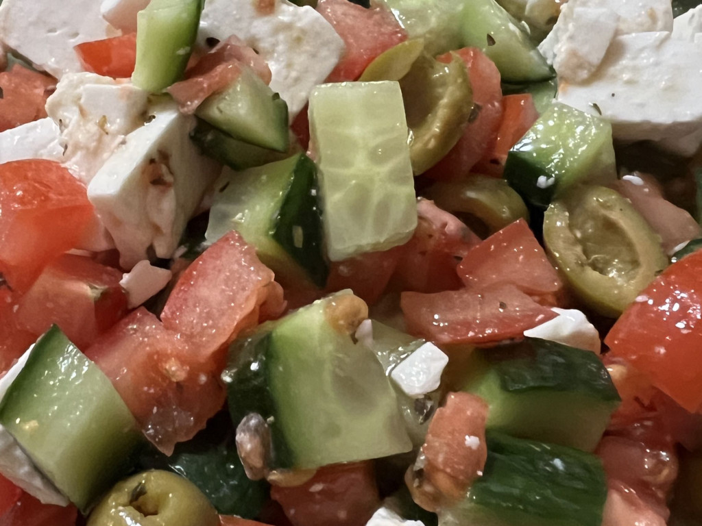 Bertlsalat, Tomate, Gurke, Olive, Schafskäse von tussideluxe | Hochgeladen von: tussideluxe