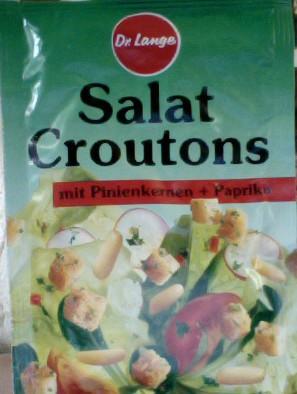 Salat-Croutons, mit Pinienkernen + Paprika | Hochgeladen von: raphaeljung