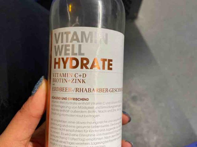 Vitamin well hydrate, Erdbeer Rhabarber by lealati069 | Hochgeladen von: lealati069