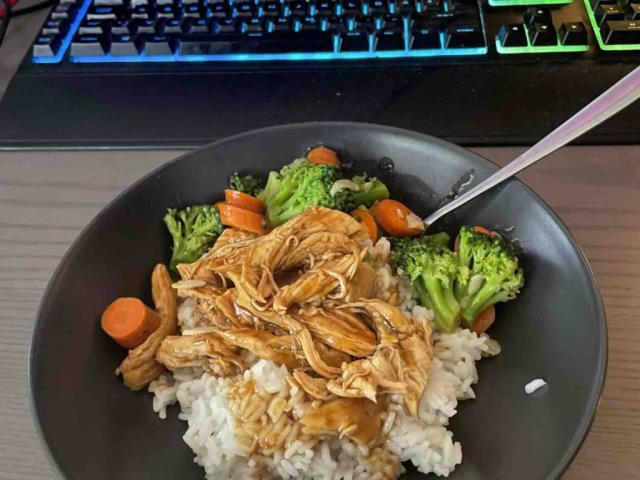 Reisbowl mit Pulled Chicken Hoisin von Stalker | Hochgeladen von: Stalker