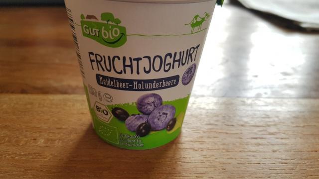 Fruchtjoghurt Heidelbeere-Holunderbeere by lenaaaaaa03 | Uploaded by: lenaaaaaa03