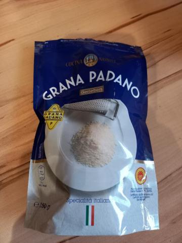 Grana Padano, gerieben by MaBro79 | Uploaded by: MaBro79