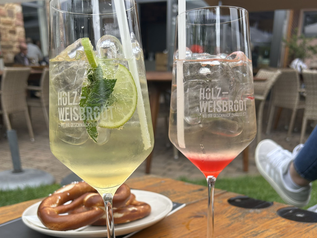 Hochgeladen von: meschwa