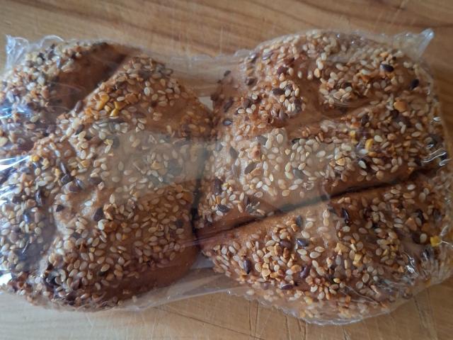 Hochgeladen von: proudmary