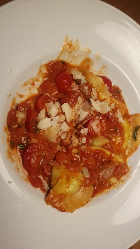 Ravioli mit Ricotta, Tomaten und Mozzarella von rubra | Hochgeladen von: rubra