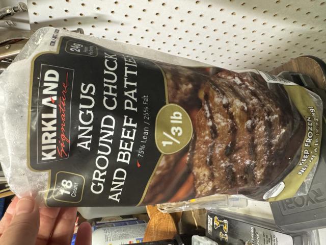 Kirkland Sigture Beef Patties | Hochgeladen von: marTInaBRAuner Kirkland Sigture Beef Patties | Hochgeladen von: marTInaBRAuner
