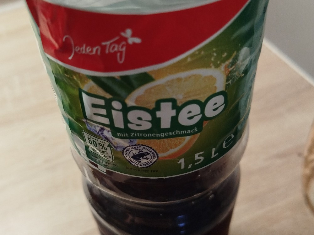 Hochgeladen von: Juliettee