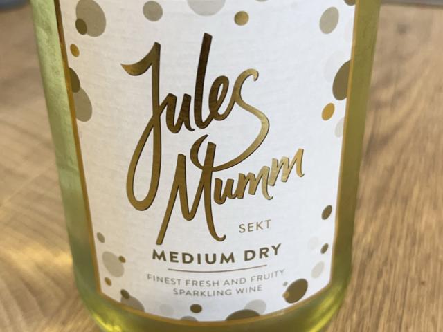 Hochgeladen von: karstenvelbert