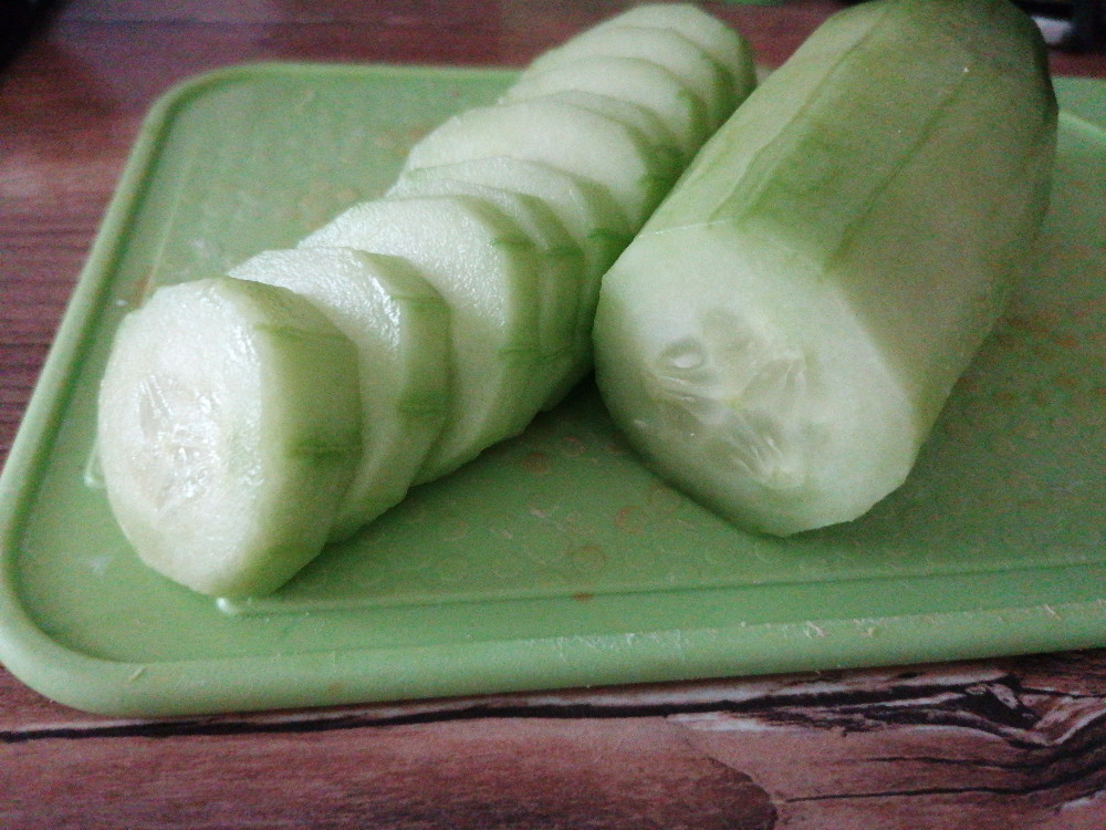 Cucumber peeled by madnisas | Hochgeladen von: madnisas