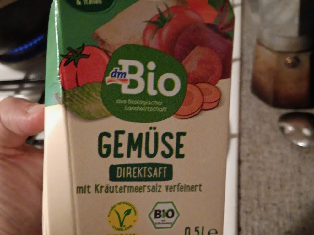 Hochgeladen von: Katasuomi