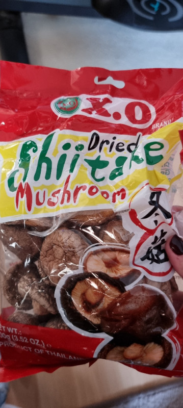 Dried Shiitake Mushrooms von Emaievus | Hochgeladen von: Emaievus
