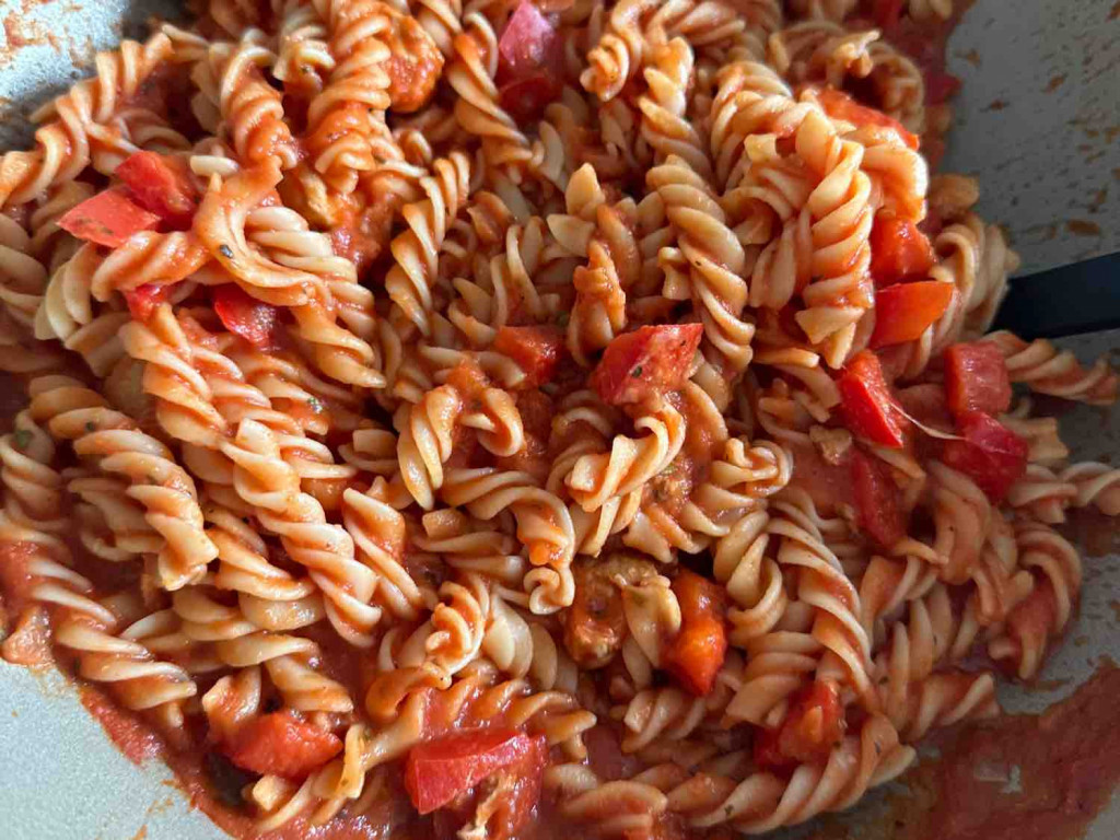 Pasta mit Tomatensauce, ½ Portion von Fabianschafer | Hochgeladen von: Fabianschafer