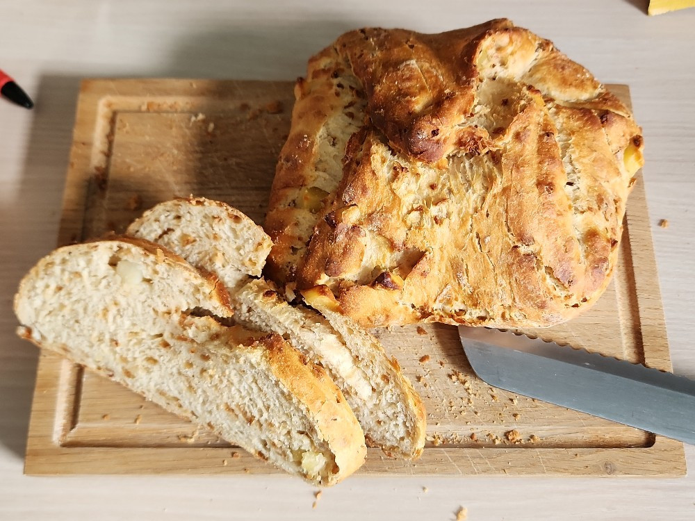 Kartoffelbrot mit Zwiebeln von Hütte90 | Hochgeladen von: Hütte90