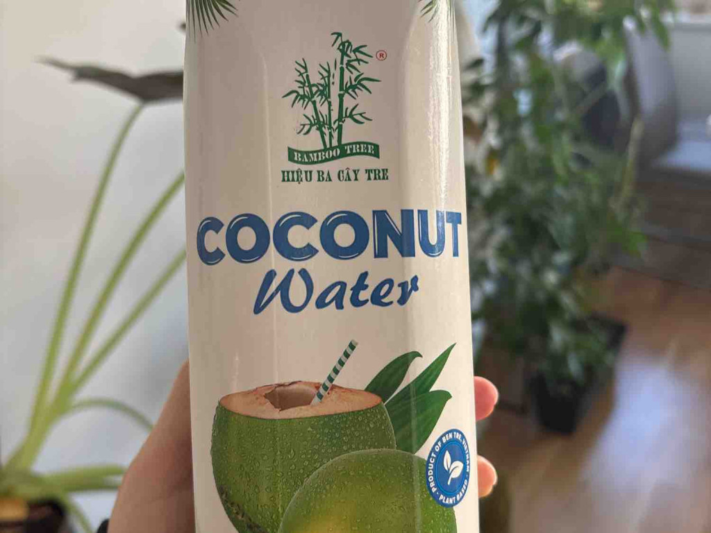 Coconut water by alicetld | Hochgeladen von: alicetld