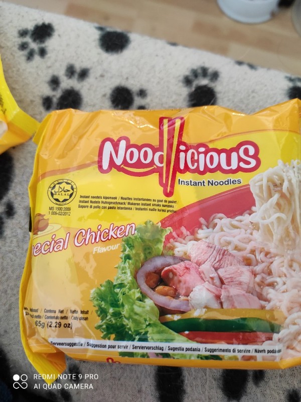 Noodlicious Instant Noodles, Special Chicken von brina23 | Hochgeladen von: brina23
