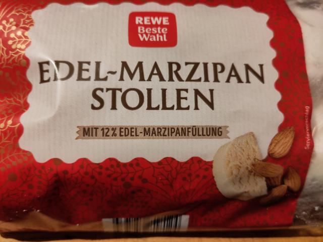 Edel-Marzipan Stollen by felismau | Uploaded by: felismau