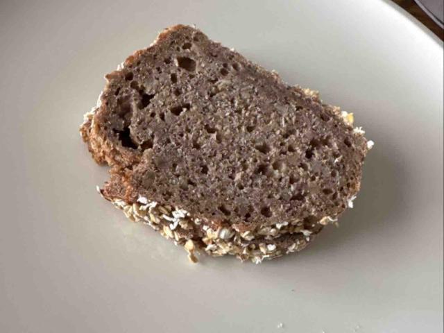 selbst gebackenes Vollkornbrot von Cosmos12 | Hochgeladen von: Cosmos12