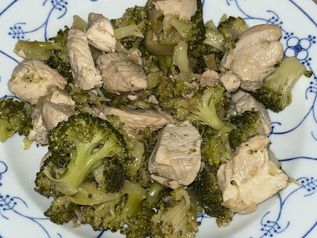 Uploaded by: Er0ticCow Uploaded by: Er0ticCow