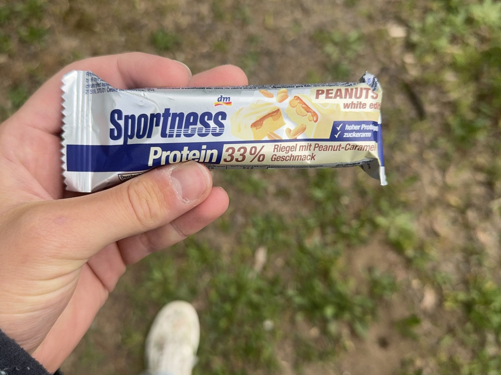 Sportness Riegel mit peanut-caramel-Geschmack, 33% von Kajetan21 | Hochgeladen von: Kajetan21 Sportness Riegel mit peanut-caramel-Geschmack, 33% von Kajetan21 | Hochgeladen von: Kajetan21