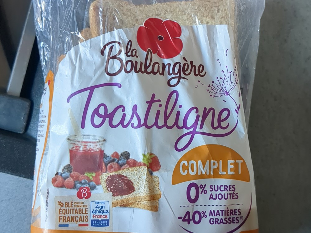 Hochgeladen von: Vérénaap