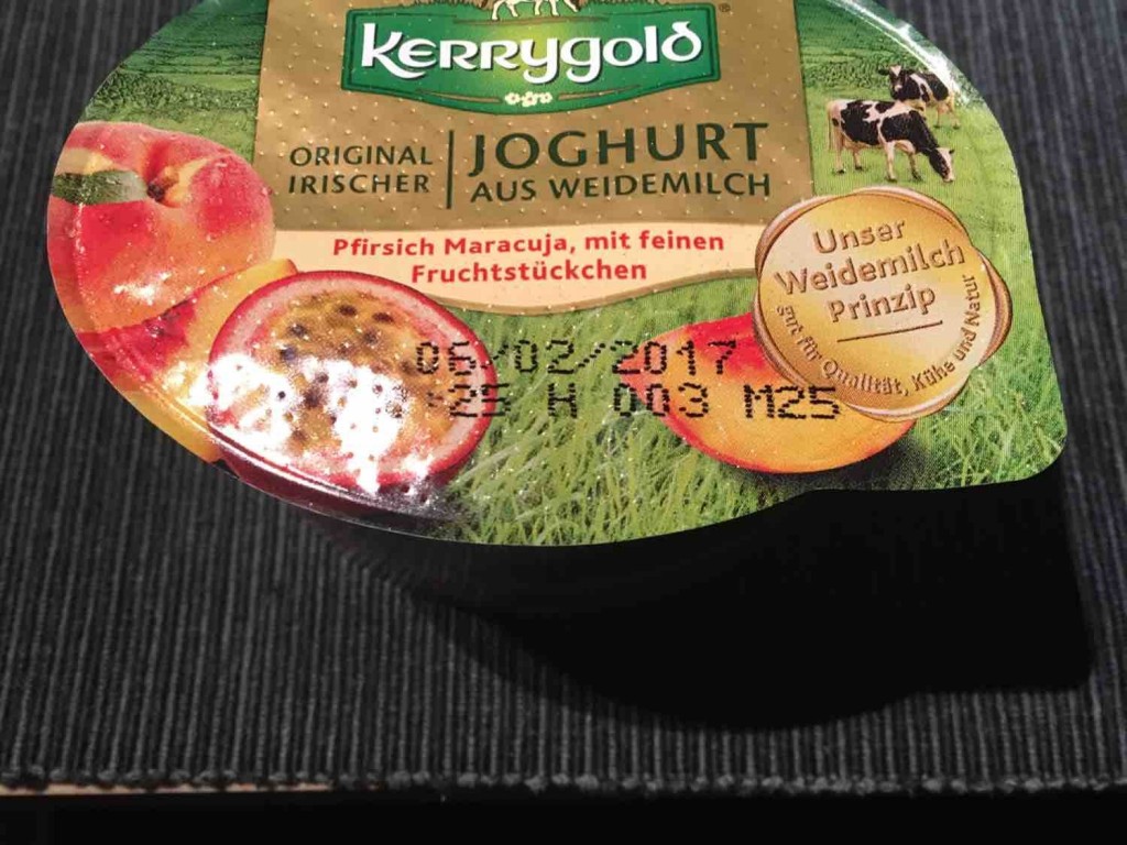 Kerrygold Joghurt aus Weidemilch, Rhabarber von kopfmueg | Hochgeladen von: kopfmueg
