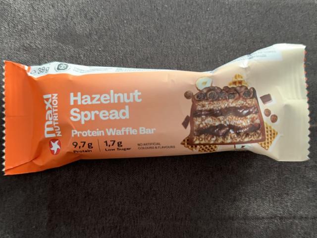 Hazelnut Spread Protein Waffle Bar, 39g Bar. 9,7g Protein, 1,7g  | Uploaded by: vabuf