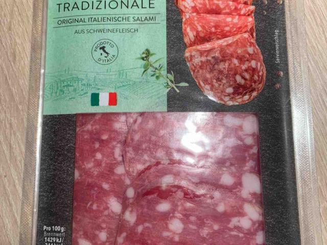 Salami Traditionale, aus Schweinefleisch by EinRealist | Uploaded by: EinRealist