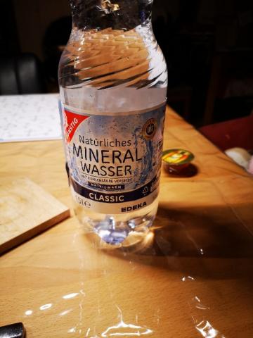 Mineralwasser Classic von Gut & Günstig, EDEKA, mit Kohlensä | Hochgeladen von: maddsnooopyy115