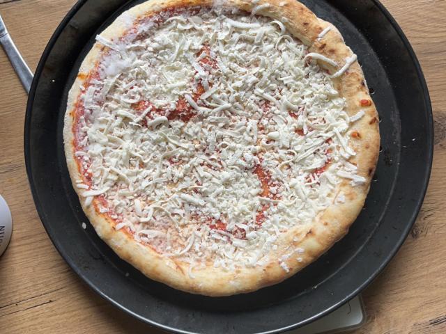 Pizza Margherita by Maxgrg | Uploaded by: Maxgrg