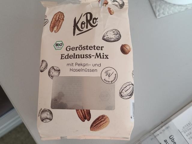 Hochgeladen von: Papaccio Hochgeladen von: Papaccio