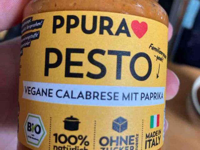 Pesto, vegane Calabresw mit Paprika by AntjeMuc | Uploaded by: AntjeMuc