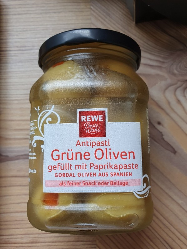 Grüne Oliven gefüllt mit Paprikapaste von eNTe18 | Hochgeladen von: eNTe18