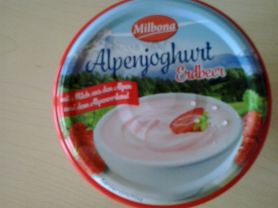 Alpenjoghurt , Erdbeer | Hochgeladen von: sabinefranzpalm