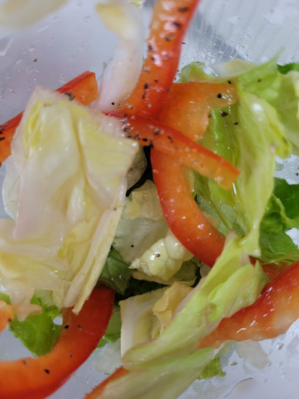 Gemischter Salat ohne Dressing, vegan von grinsekatze68 | Hochgeladen von: grinsekatze68